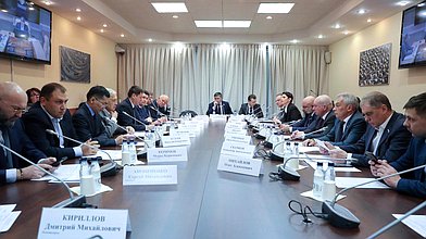 Заседание рабочей группы при Комитете по экологии, природным ресурсам и охране окружающей среды