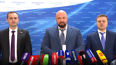 Пресс-подход представителей фракции ЛДПР