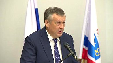 Рабочий визит Председателя Государственной Думы Сергея Нарышкина в Ленинградскую область: областной педагогический совет в центре "Экспофорум", 22.08.2016