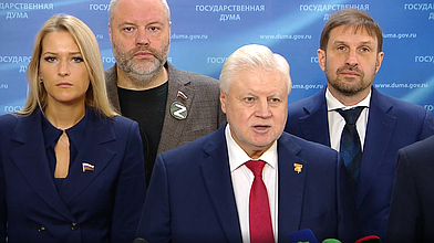 Пресс-подход представителей фракции «Справедливая Россия — За правду»