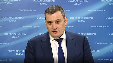 Пресс-подход Председателя Комитета по информационной политике, информационным технологиям и связи Александра Хинштейна