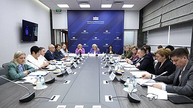 Заседание Комитета по защите семьи, вопросам отцовства, материнства и детства