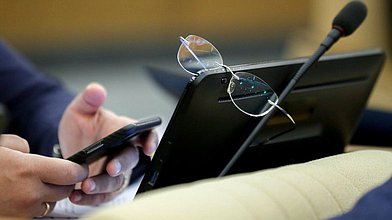 Круглый стол фракции ЛДПР на тему «Итоги предвыборной кампании 2022 г. 
в Москве»