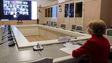Заседание Экспертного совета по вопросам совершенствования законодательства в сфере обеспечения безопасности детей и формирования доброжелательной и комфортной среды для их жизни и развития