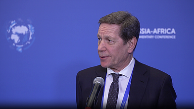 Пресс-подход Первого заместителя Председателя Государственной Думы Александра Жукова