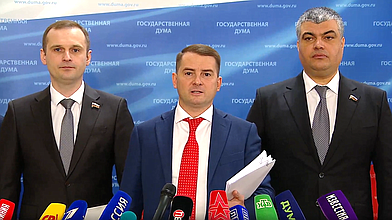 Пресс-подход представителей фракции ЛДПР