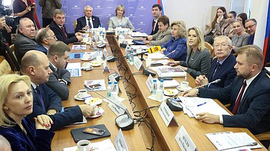 Расширенное заседание Комитета по развитию гражданского общества, вопросам общественных и религиозных объединений и Комитета по контролю