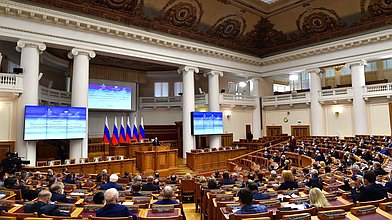 Выступление Президента России Владимира Путина на встрече с Советом законодателей
