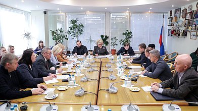 Заседание Рабочей группы Комитета по защите семьи, вопросам отцовства, материнства и детства по совершенствованию законодательства, направленного на защиту граждан от нападения бездомных животных