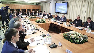 Круглый стол на тему «Энергостратегия 2035: досрочные ориентиры в изменчивых условиях. Обсуждение актуальности разработки и принятия стратегического отраслевого документа»