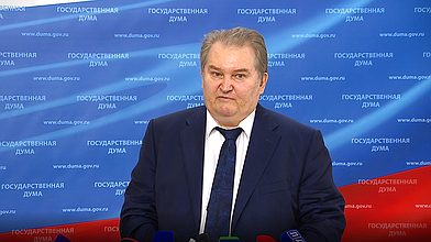 Пресс-подход Первого заместителя руководителя фракции «Справедливая Россия» Михаила Емельянова
