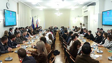 Круглый стол на тему "Малые формы хозяйствования. Возможности, задачи и перспективы"