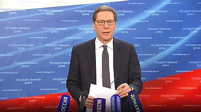 Пресс-подход первого заместителя Председателя Государственной Думы Александра Жукова после заседания Совета Думы