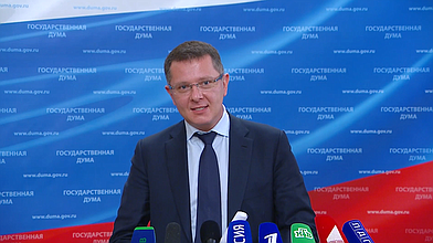 Пресс-подход Председателя Комитета по экономической политике, промышленности, инновационному развитию и предпринимательству Сергея Жигарева