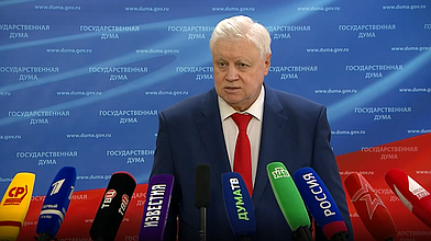 Пресс-подход руководителя фракции «Справедливая Россия – За правду» Сергея Миронова