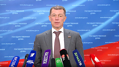 Пресс-подход Председателя Комитета по экономической политике Максима Топилина