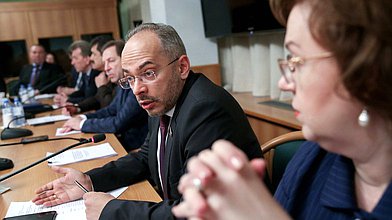 Парламентские слушания на тему «Исторический принцип» распределения водных биологических ресурсов и аукционы по предоставлению права на добычу (вылов) водных биоресурсов – преимущества и недостатки»