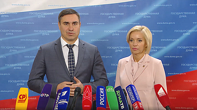 Пресс-подход представителей фракции «Единая Россия» перед пленарным заседанием