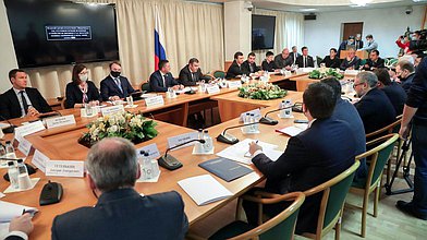 Совместное заседание Комитета по экологии, природным ресурсам и охране окружающей среды и Комитета по информационной политике, информационным технологиям и связи