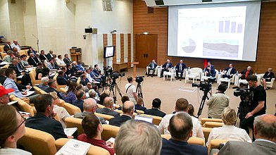 Парламентские слушания «Законодательные аспекты развития материально-технической базы сельского хозяйства»