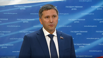 Пресс-подход Председателя Комитета по экологии и природным ресурсам Дмитрия Кобылкина