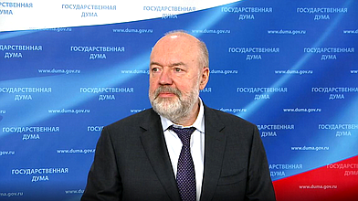 Пресс-подход Председателя Комитета по государственному строительству и законодательству Павла Крашенинникова