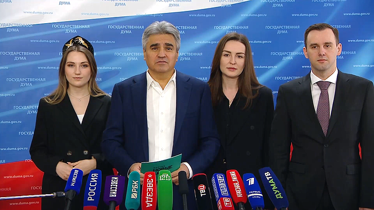 Пресс-подход представителей фракции "Новые люди"